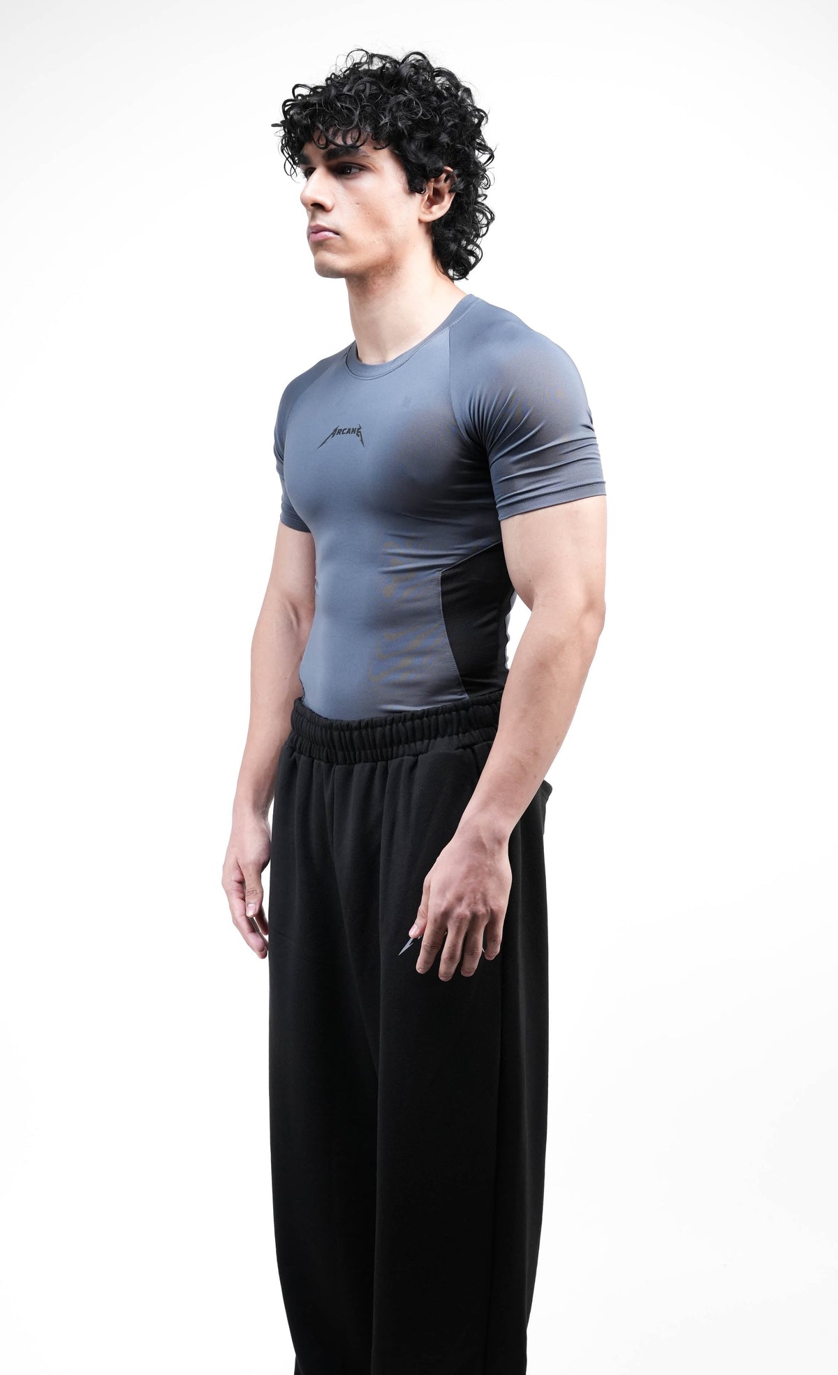 VANGUARD Series-01 Half Sleeves Compression